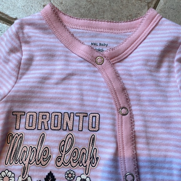 Baby girl sleep sack, NHL Toronto Maple Leafs - Picture 6 of 8